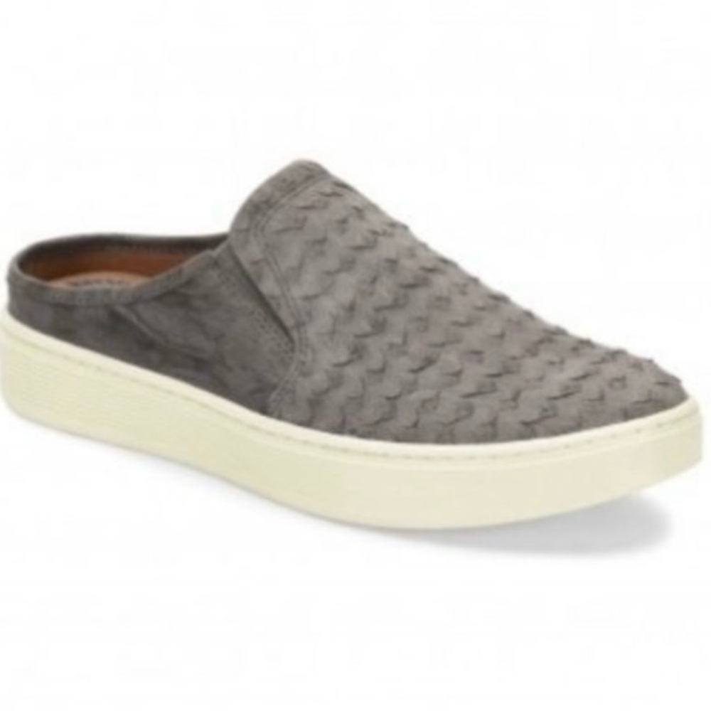 Sofft slip on gray leather sneakers, Women’s 9.5
